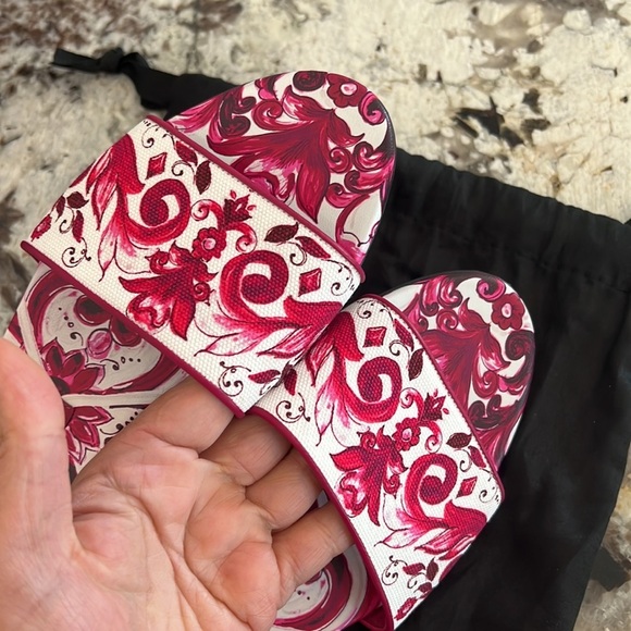 DOLCE & GABBANA PRINTED CANCAS SLIDES SIZE - Picture 13 of 17